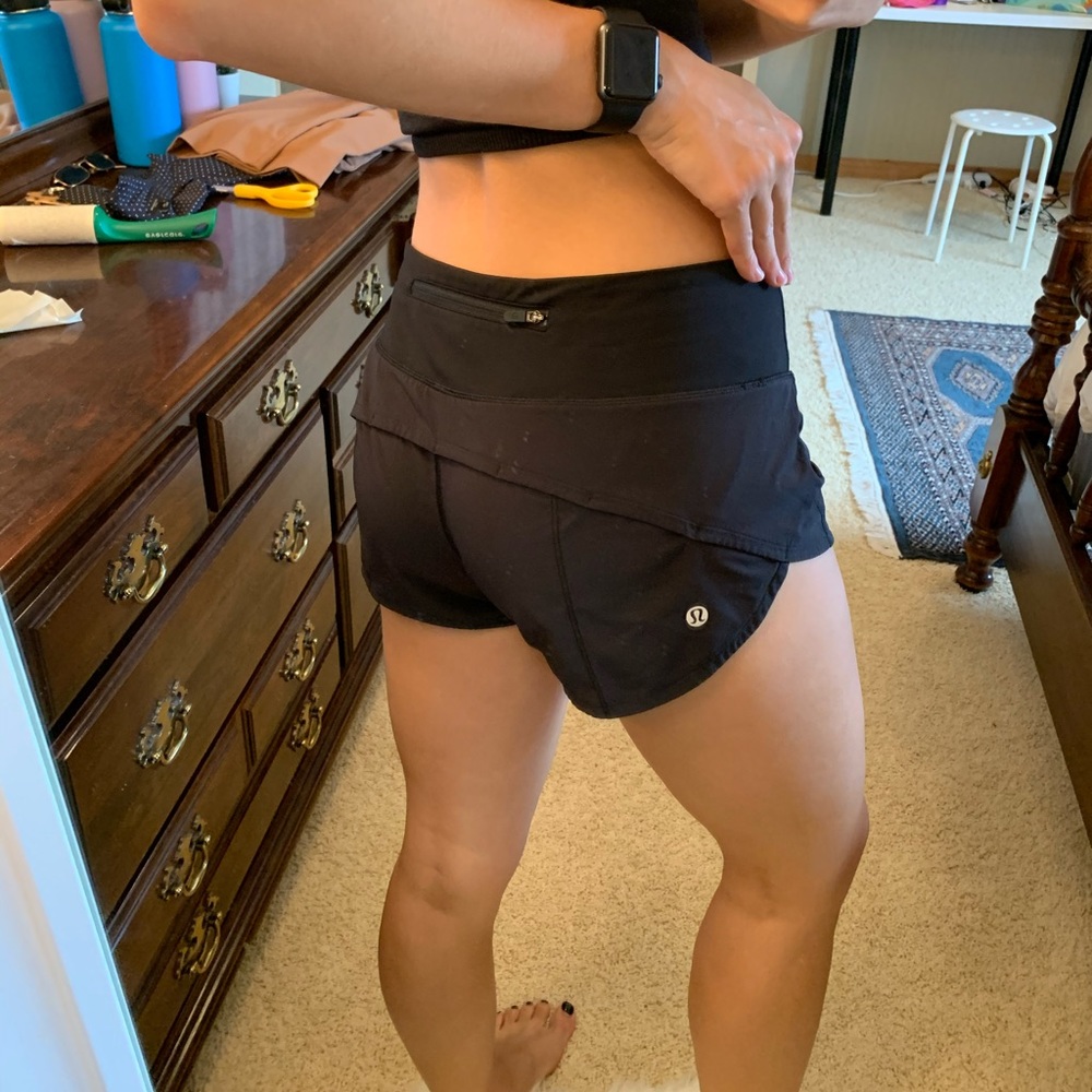 Lululemon shorts in black